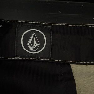 Size 33 Volcolm shorts